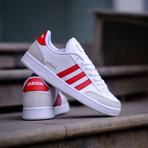 adidas sneakers 3 garis.